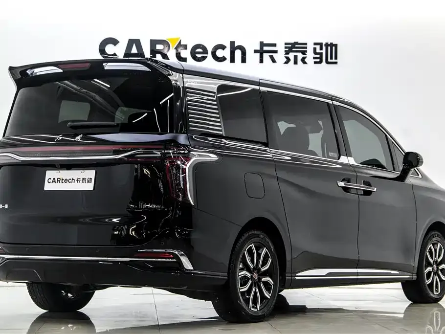 Hongqi HQ9 — фото 4