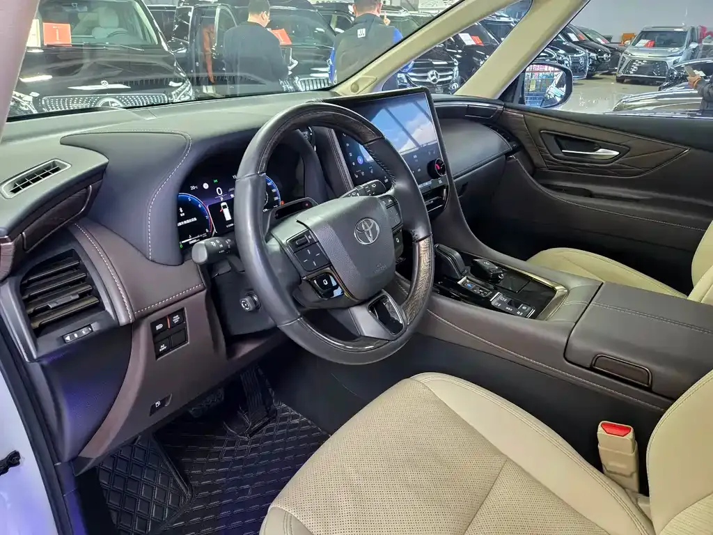 Toyota Alphard 2024 из CN, фото 4