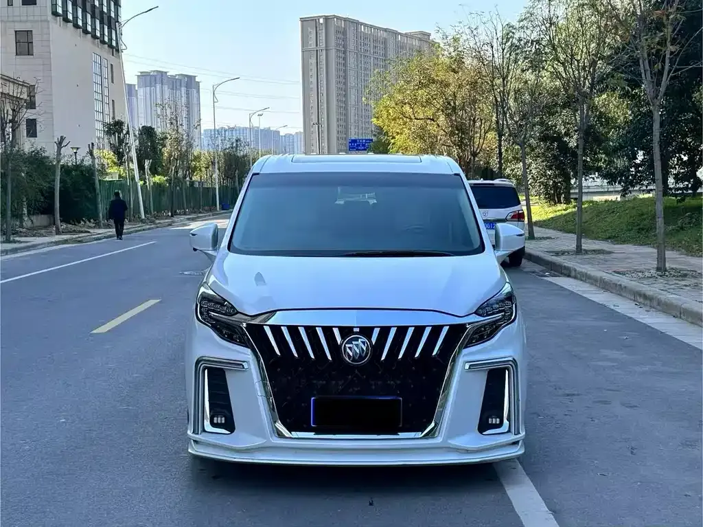 Buick GL8 2021 из CN, фото 1