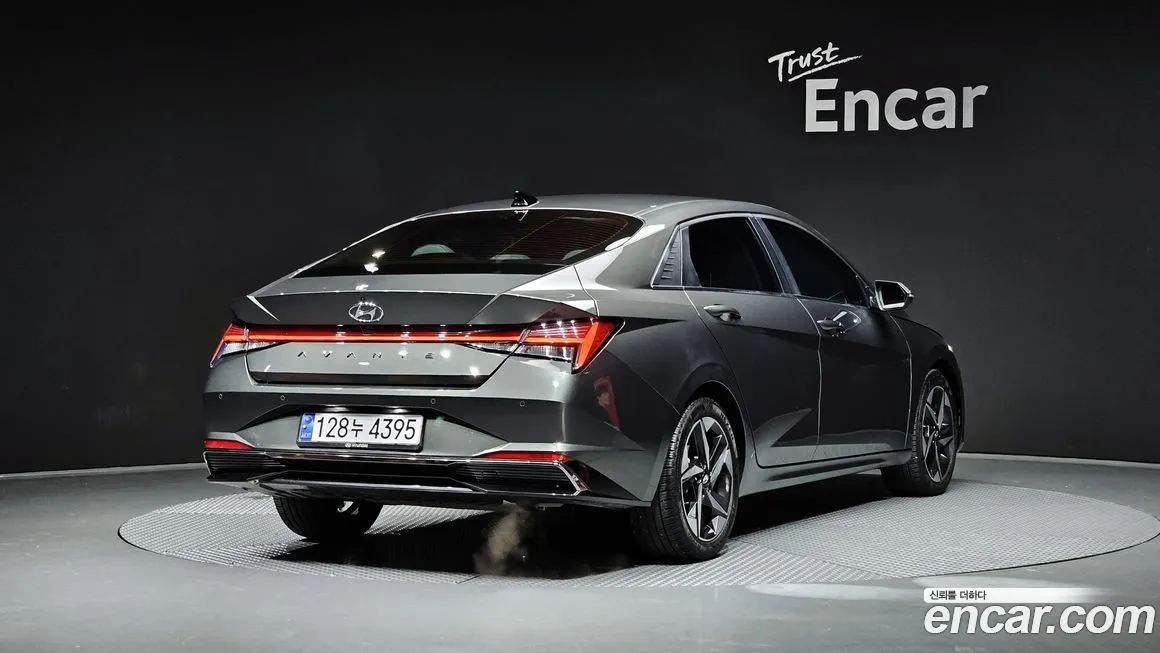 Hyundai AVANTE — фото 2