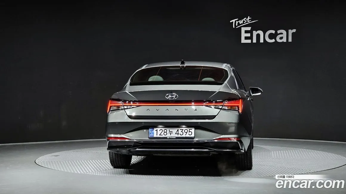 Hyundai AVANTE — фото 4
