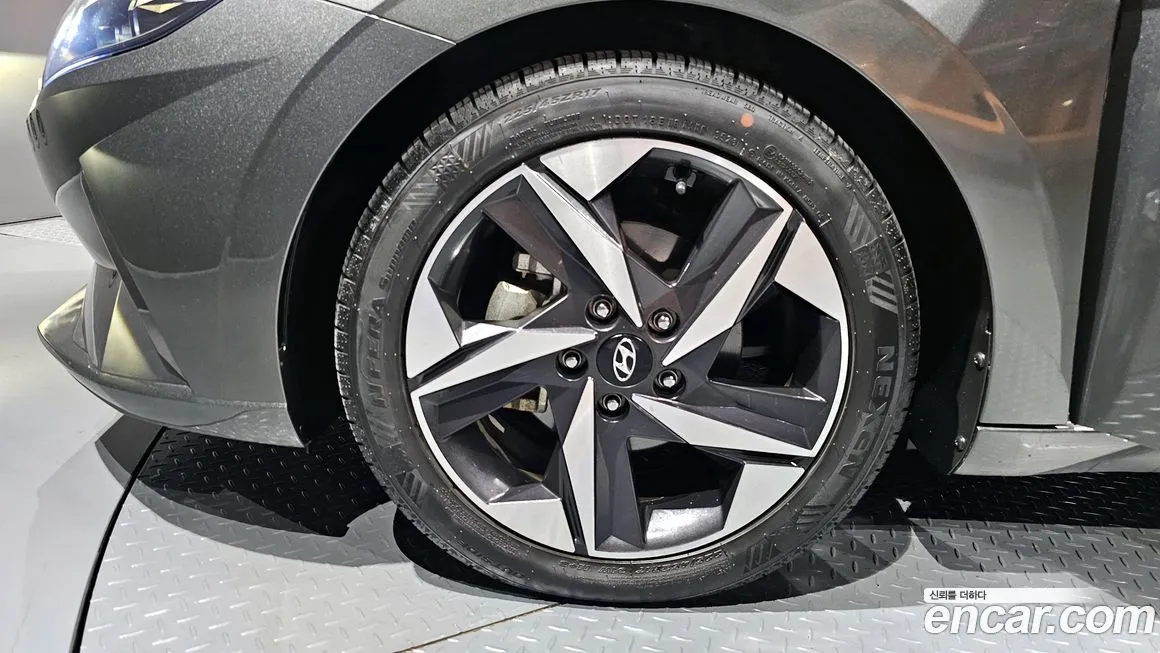 Hyundai AVANTE — фото 5
