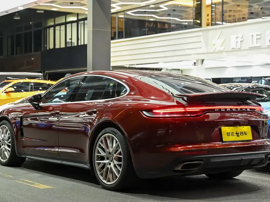 Porsche Panamera — фото 4