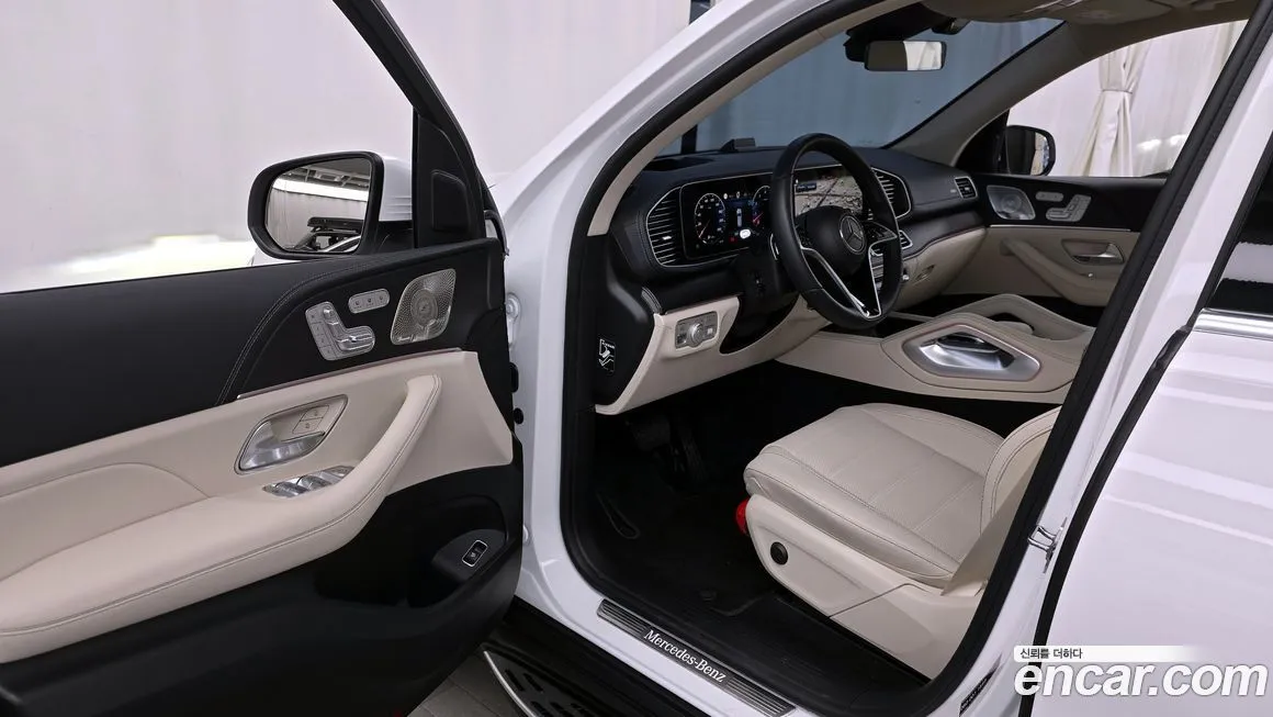 Mercedes-Benz GLE-Class — фото 10