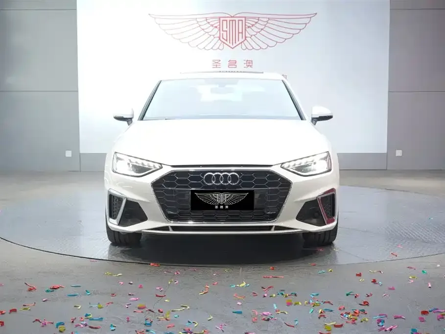 Audi A4L 2021 из CN, фото 5