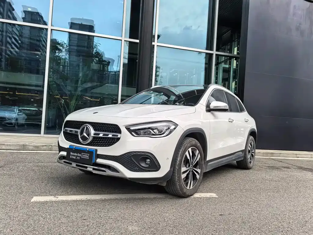 Mercedes-Benz GLA 2023 из CN, фото 1