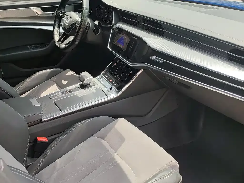 Audi A6L 2023 из CN, фото 10