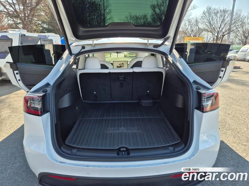 Tesla Model Y 2022 из KR, фото 9