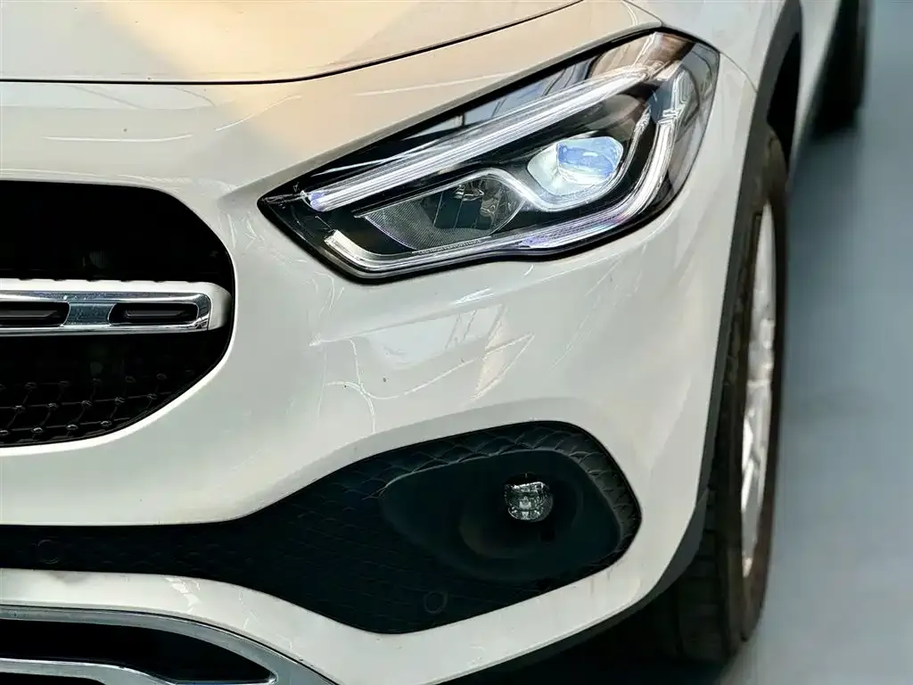 Mercedes-Benz GLA — фото 4