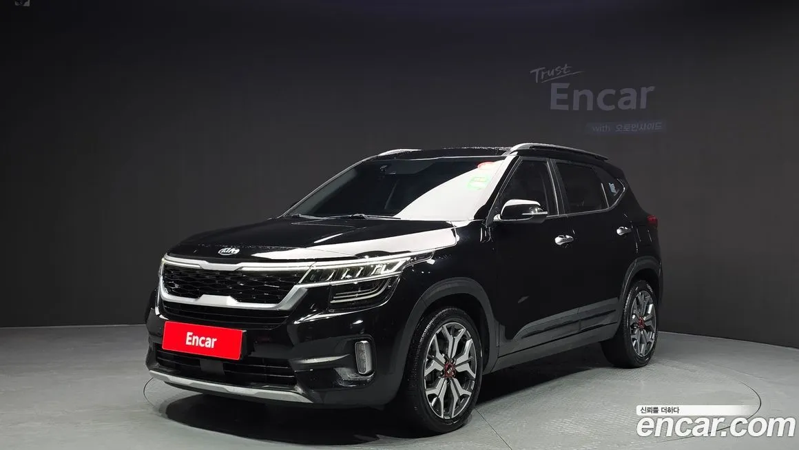 Kia Seltos — фото 1