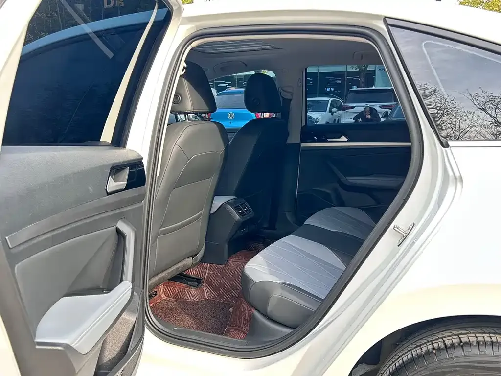 Volkswagen Lavida 2022 из CN, фото 7