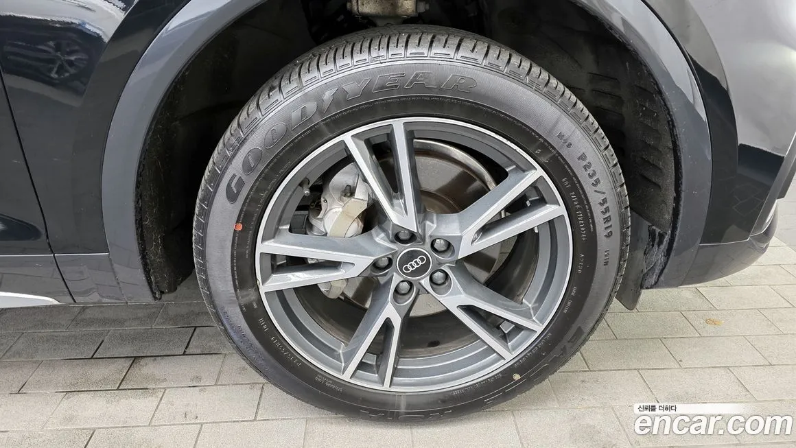 Audi Q5 2021 из KR, фото 5