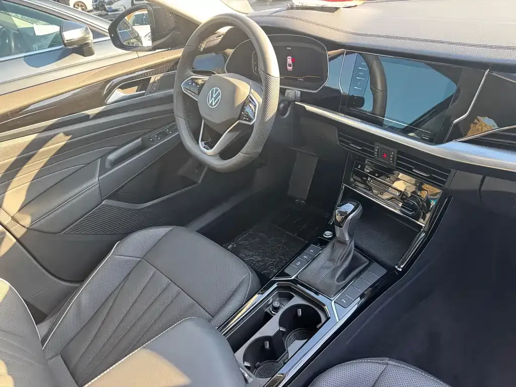 Volkswagen Passat — фото 6