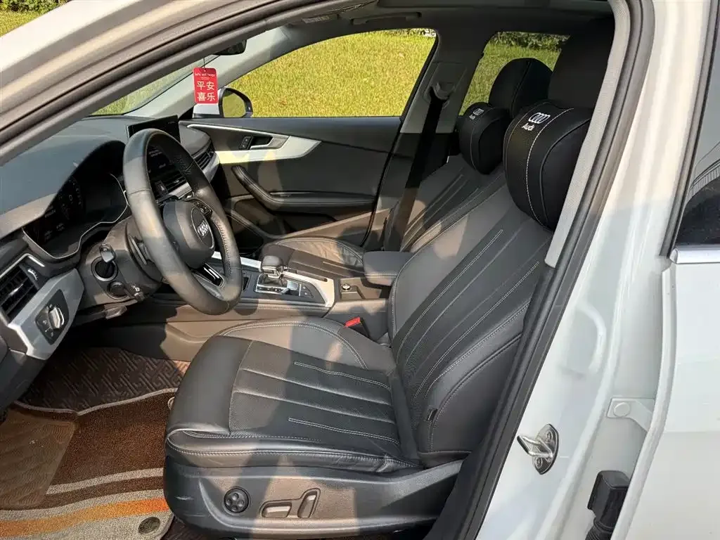 Audi A4L 2021 из CN, фото 8