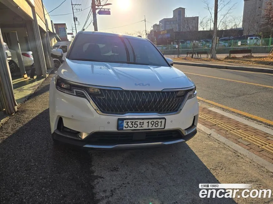 Kia Carnival — фото 1