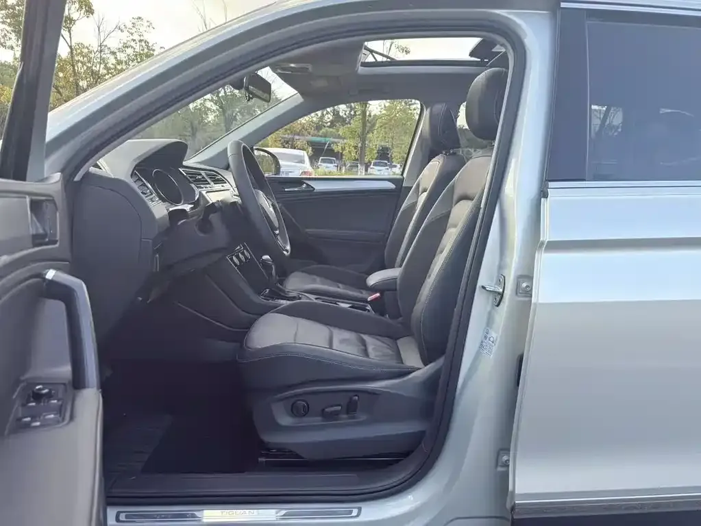 Volkswagen Tiguan L 2021 из CN, фото 7