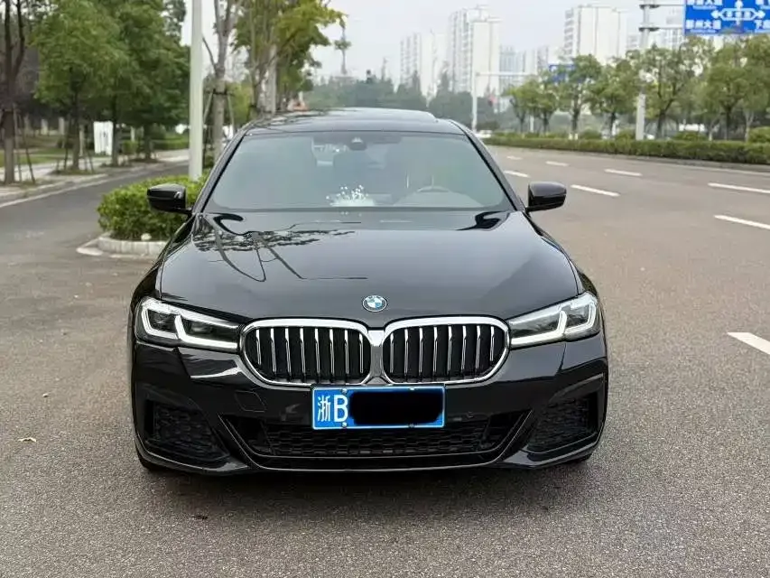 BMW 5 Series — фото 2