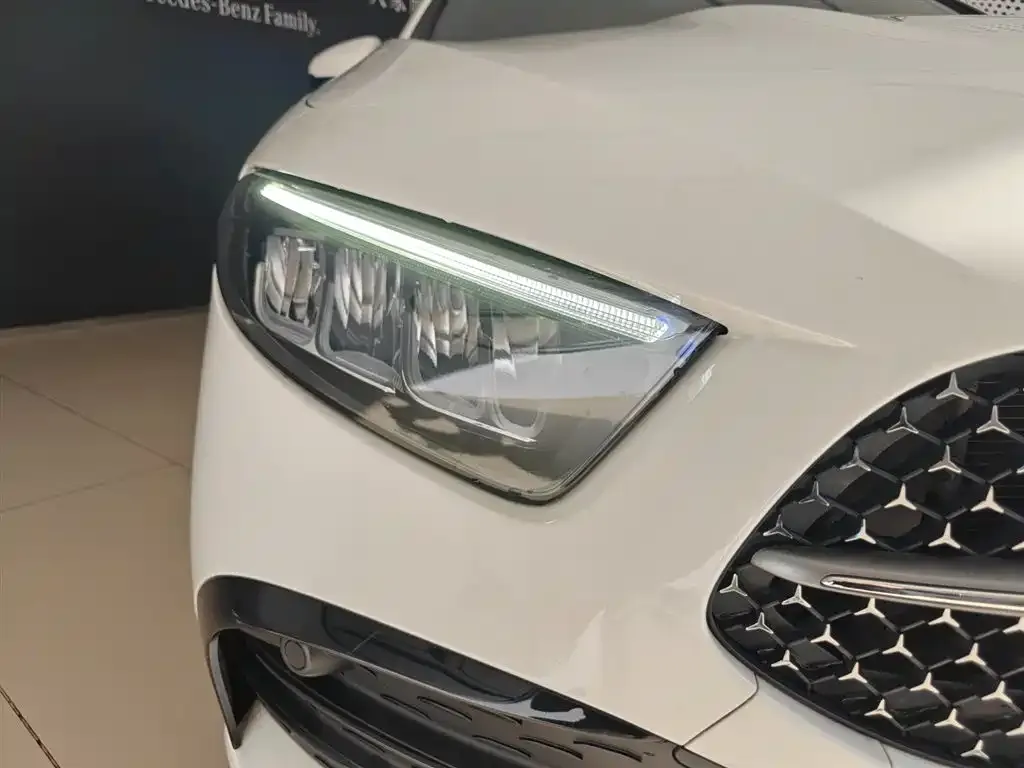 Mercedes-Benz A-Class 2023 из CN, фото 3