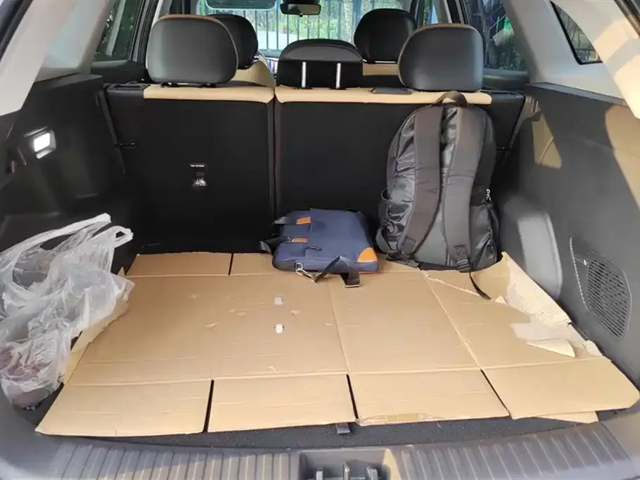 Geely Boyue L 2023 из CN, фото 4