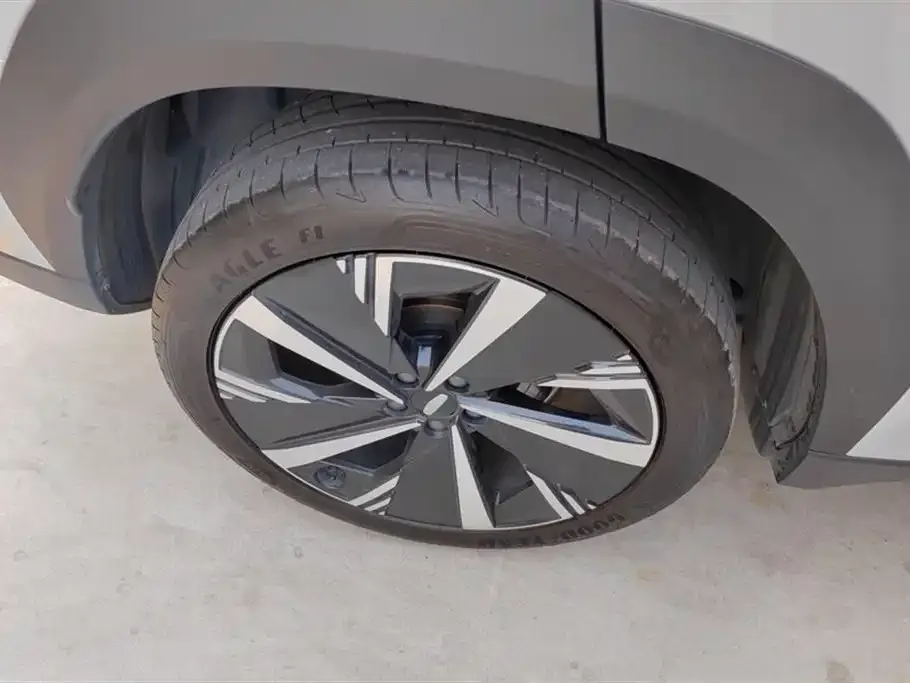 Geely Boyue L 2023 из CN, фото 6