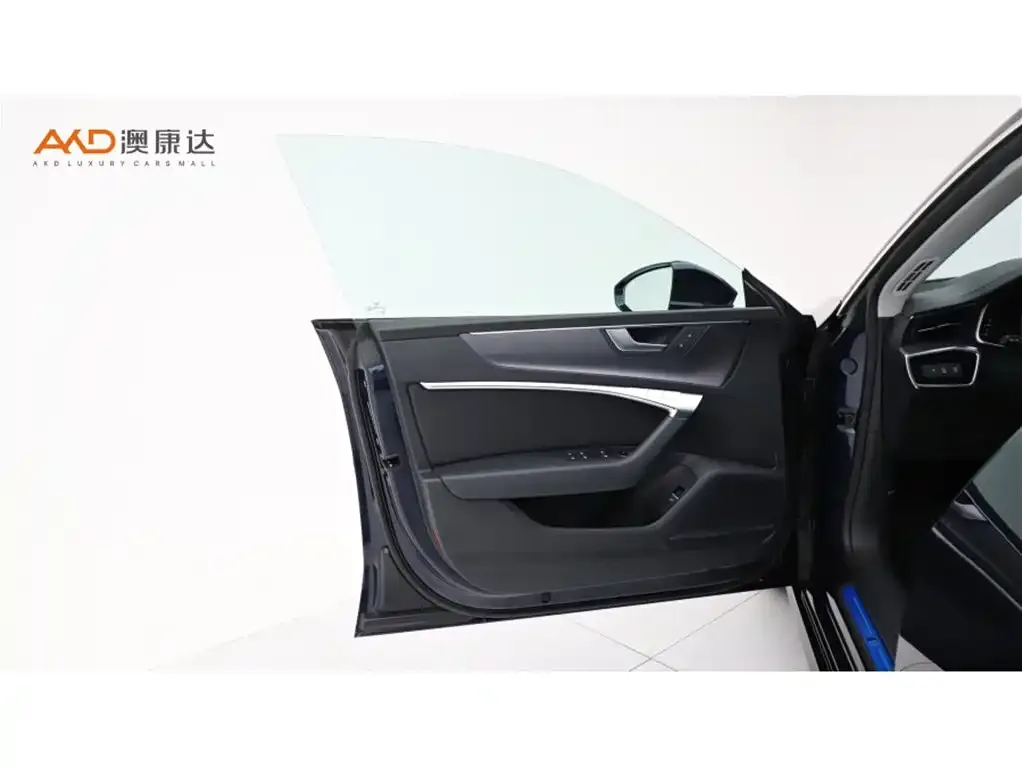 Audi A7 2021 из CN, фото 10