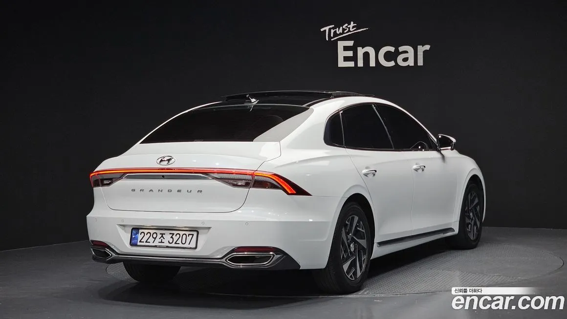 Hyundai Grandeur 2023 из KR, фото 2