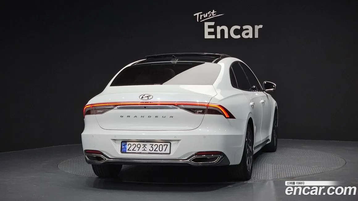 Hyundai Grandeur 2023 из KR, фото 4