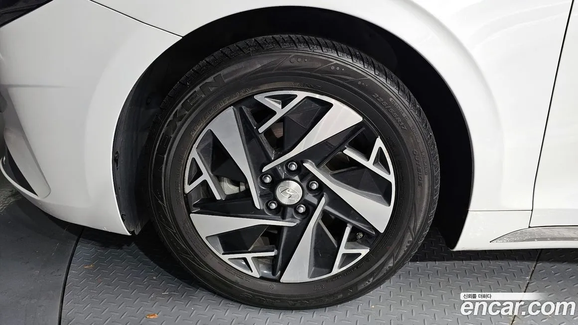 Hyundai Grandeur 2023 из KR, фото 5