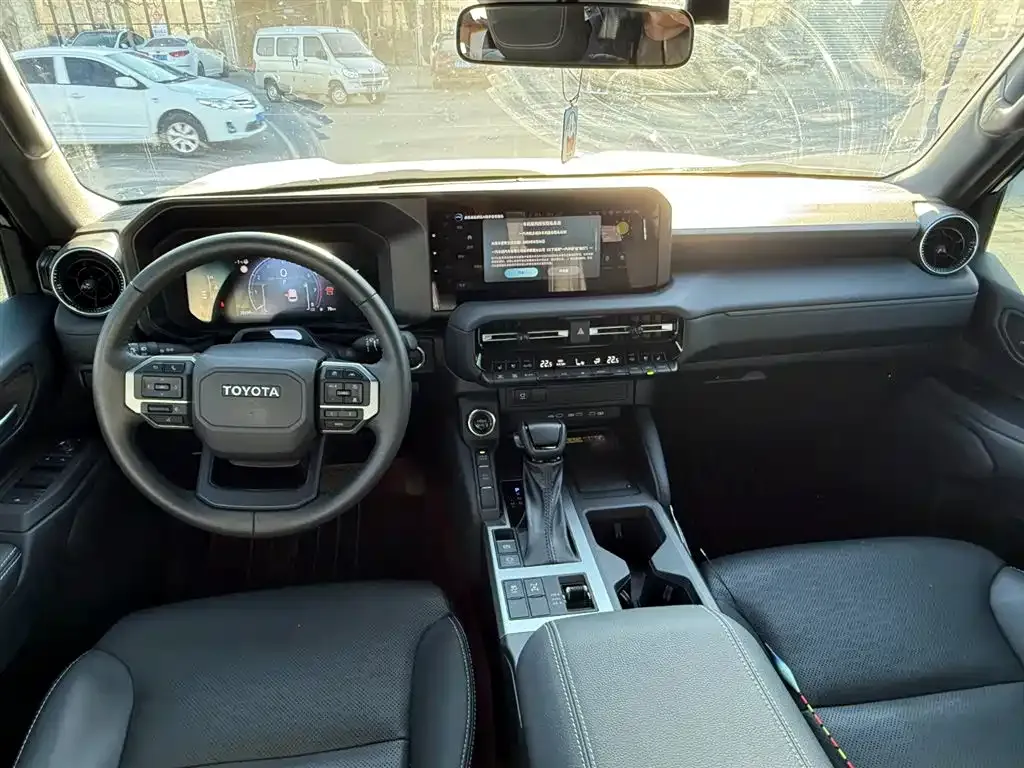 Toyota Prado 2024 из CN, фото 4