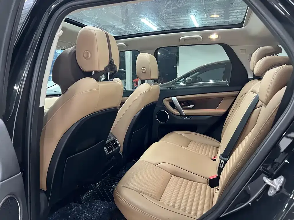 Land Rover Discovery Sport 2023 из CN, фото 8