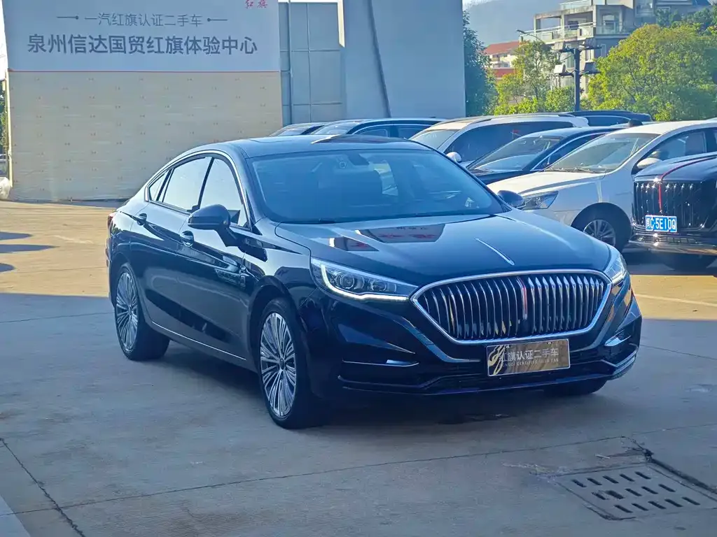 Hongqi H5 — фото 3