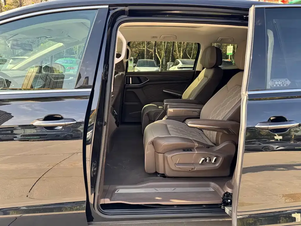Volkswagen Viloran 2023 из CN, фото 7