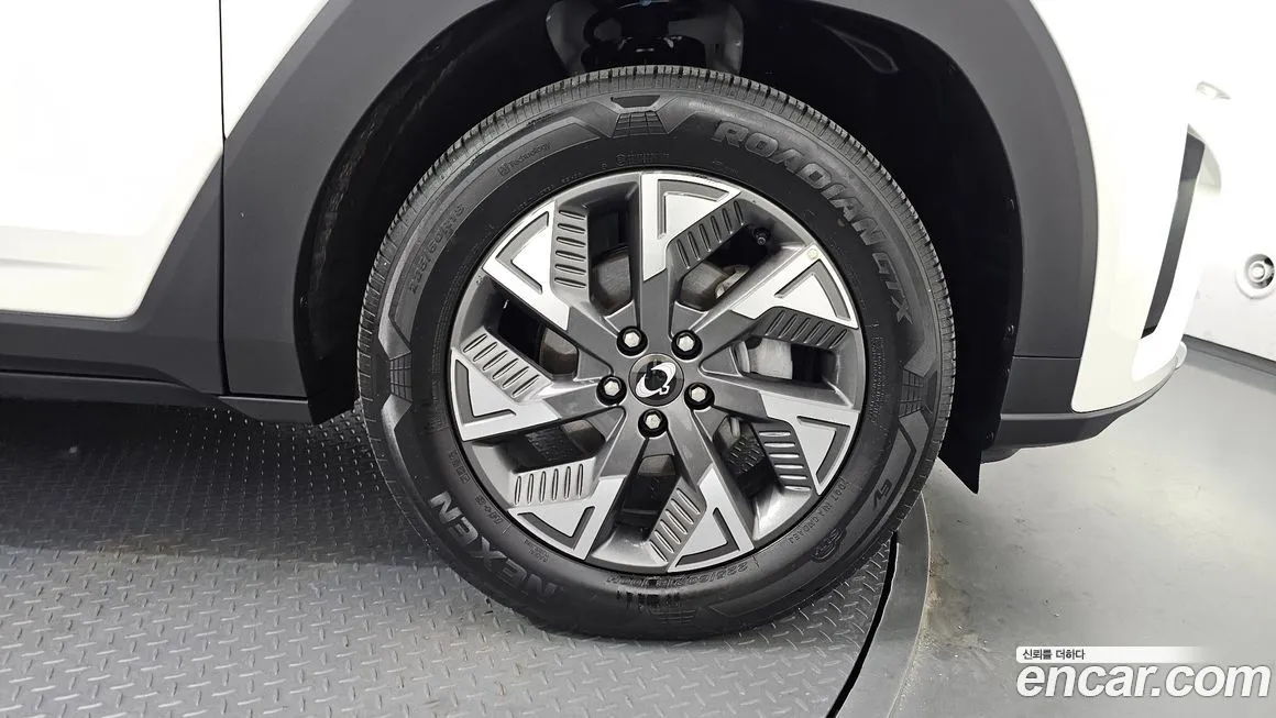 KG Mobility (Ssangyong) Torres 2024 из KR, фото 5
