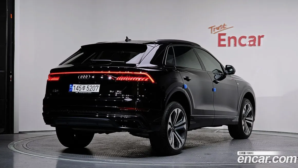 Audi Q8 2023 из KR, фото 2
