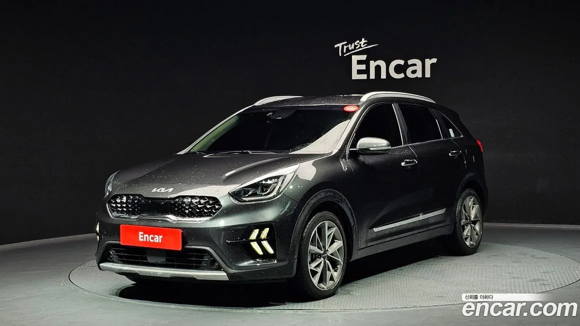 Kia Niro — фото 1