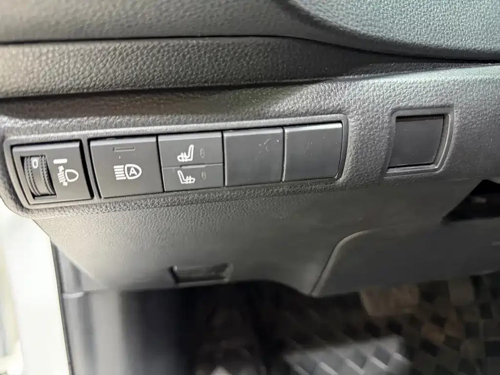Toyota Corolla 2022 из CN, фото 10