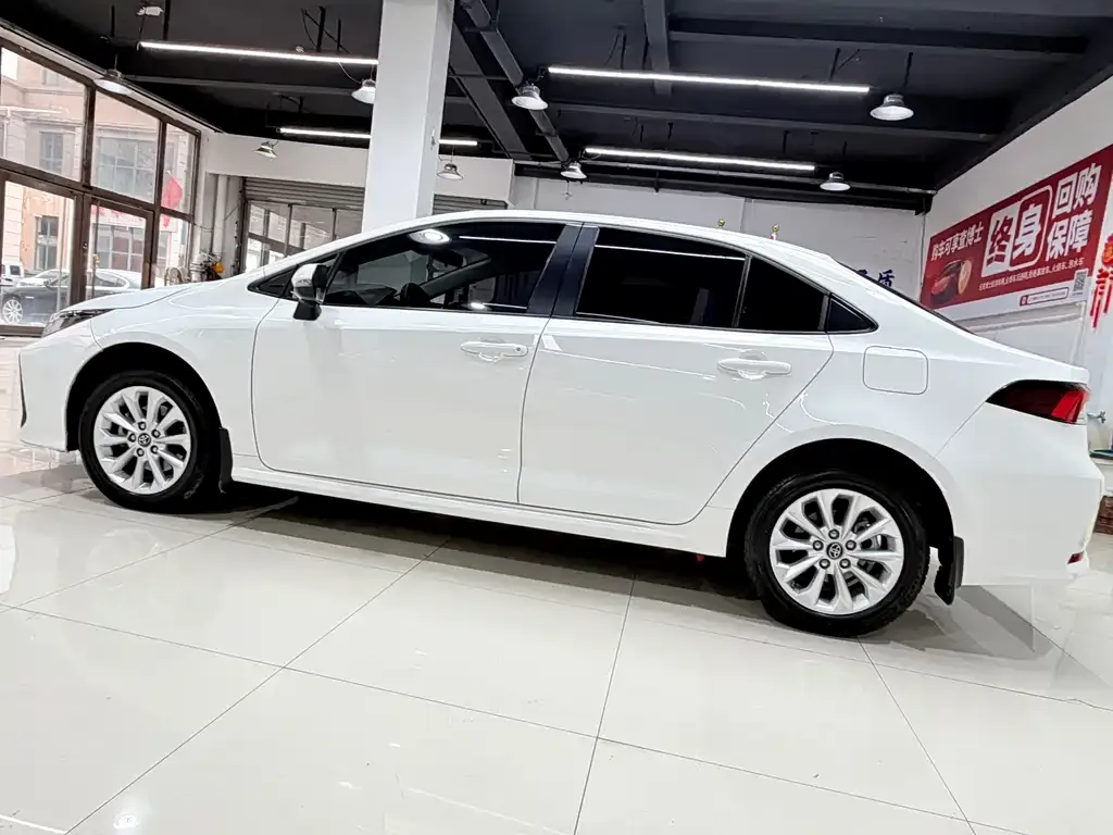 Toyota Corolla 2022 из CN, фото 7