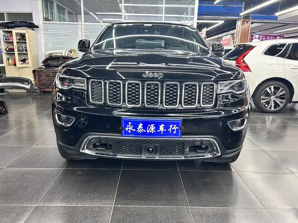 Jeep Grand Cherokee (Import) 2022 из CN, фото 2