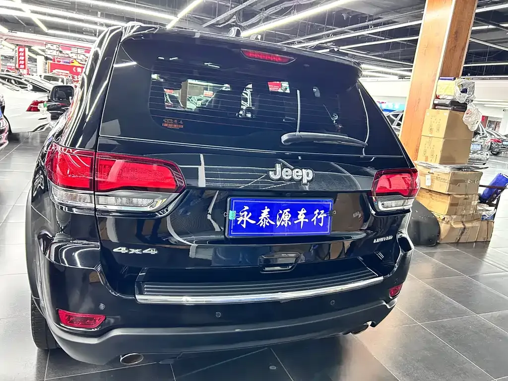 Jeep Grand Cherokee (Import) 2022 из CN, фото 4
