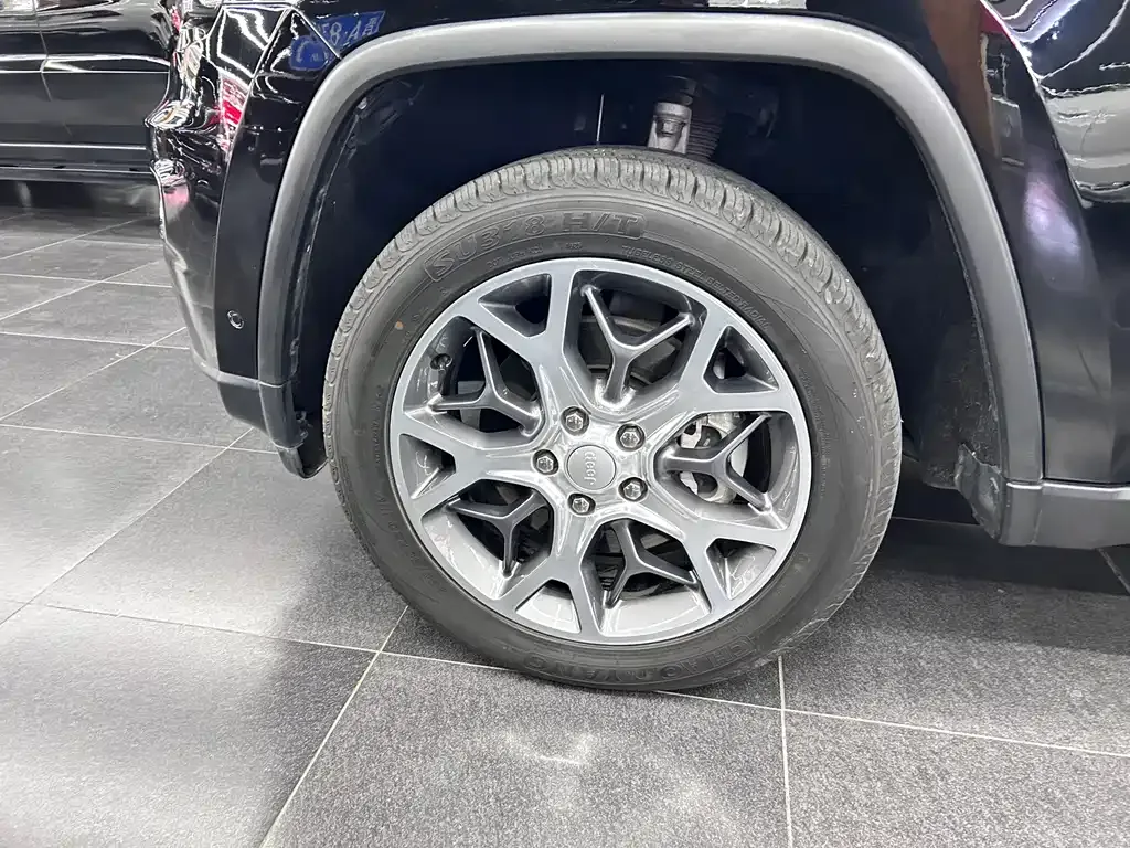 Jeep Grand Cherokee (Import) 2022 из CN, фото 6