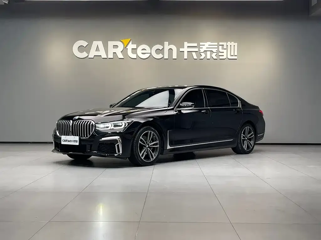 BMW 7 Series — фото 1