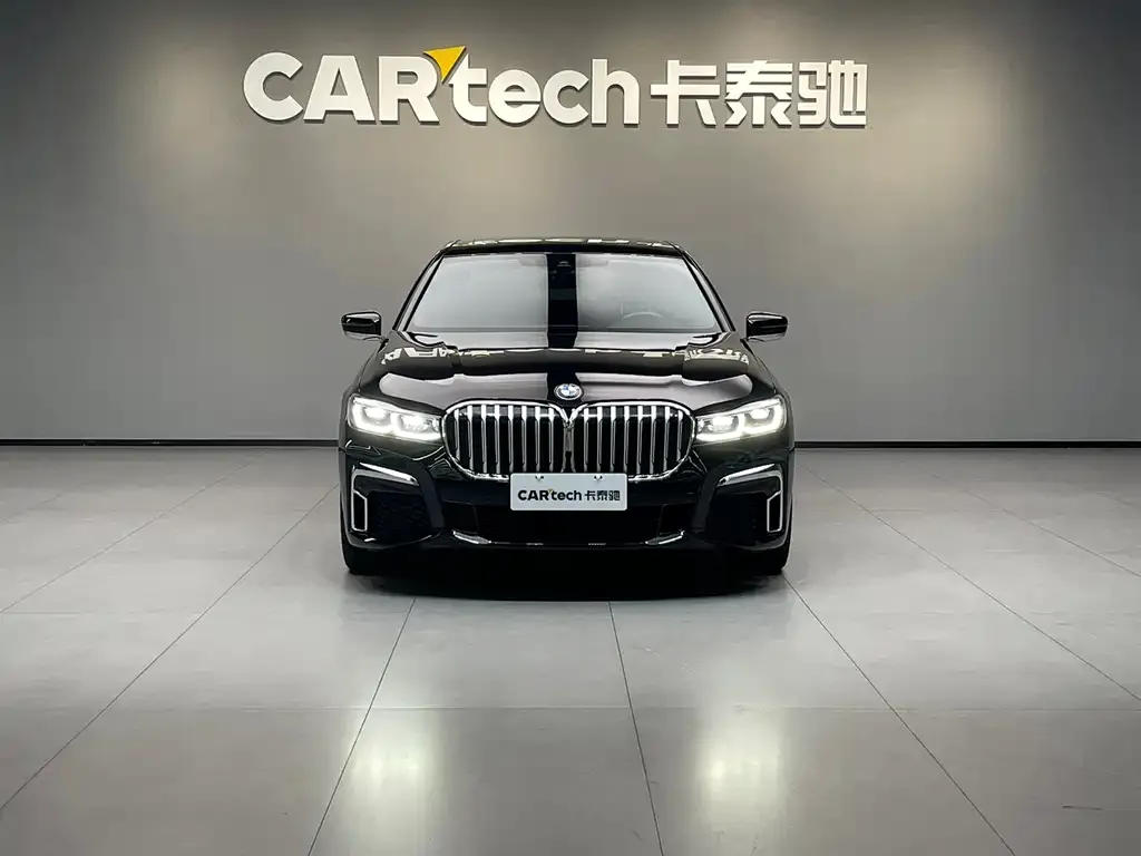 BMW 7 Series — фото 2