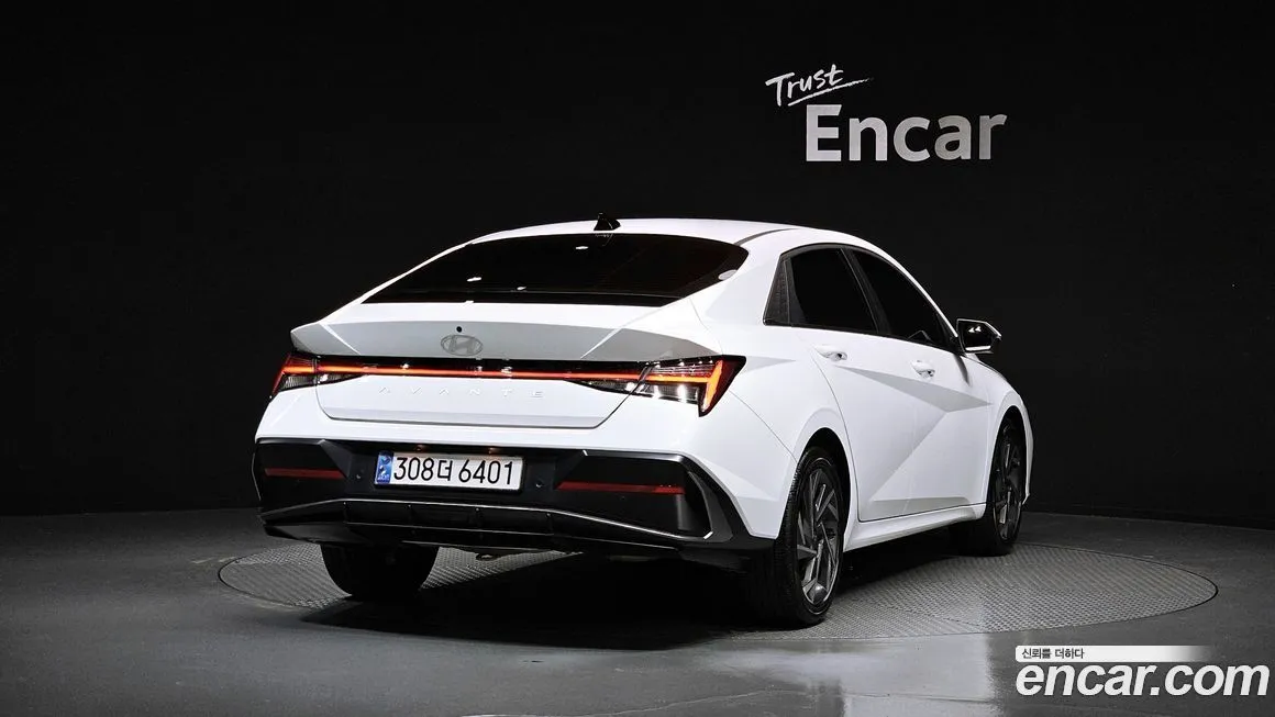 Hyundai AVANTE — фото 2