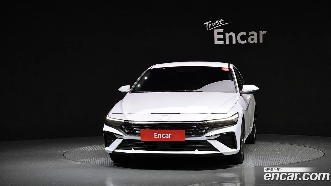 Hyundai AVANTE — фото 3