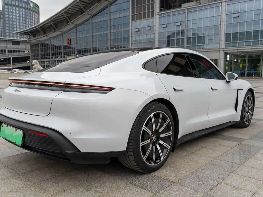 Porsche Taycan 2022 из CN, фото 5