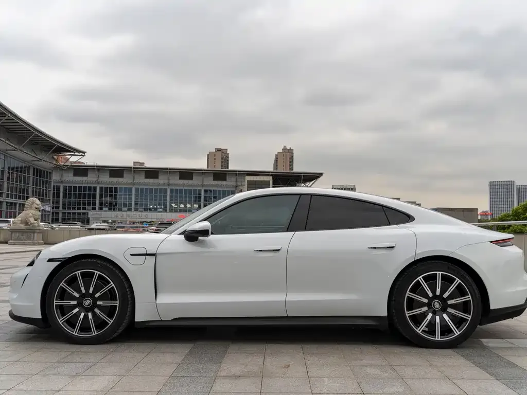 Porsche Taycan 2022 из CN, фото 6