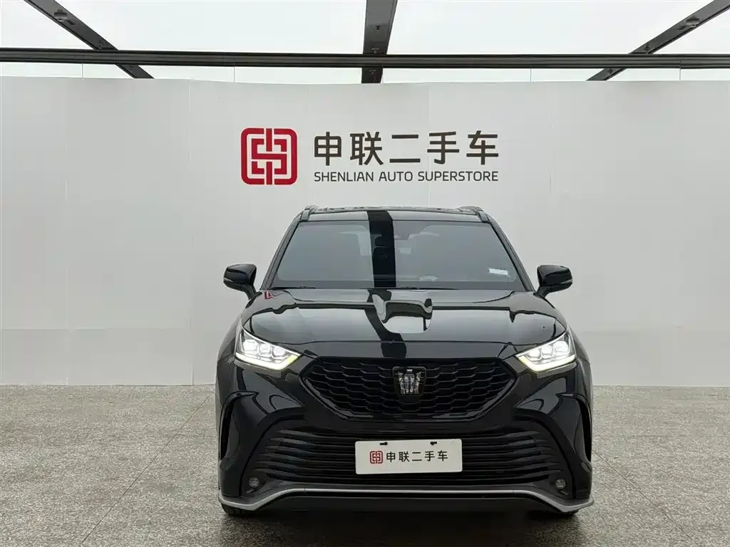 Toyota Crown Kluger 2024 из CN, фото 4