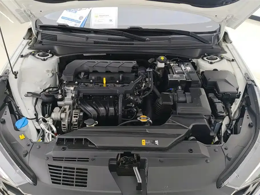Hyundai Elantra 2023 из CN, фото 10