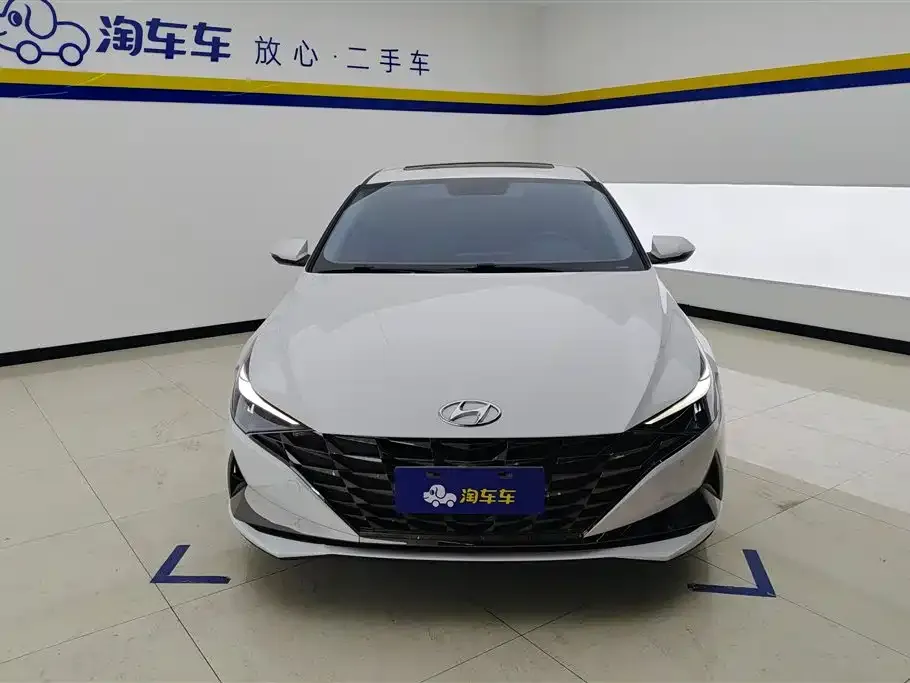Hyundai Elantra 2023 из CN, фото 2