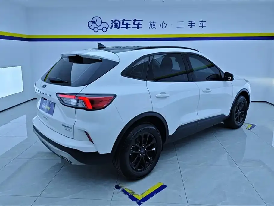 Ford Escape 2021 из CN, фото 3